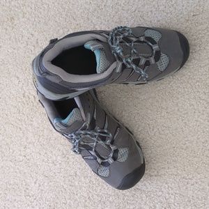 Keens Koven Women's Waterproof Mid Athletic Hiking Boot